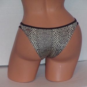 Victoria's Secret snakeskin bikini bottom NWOT XS